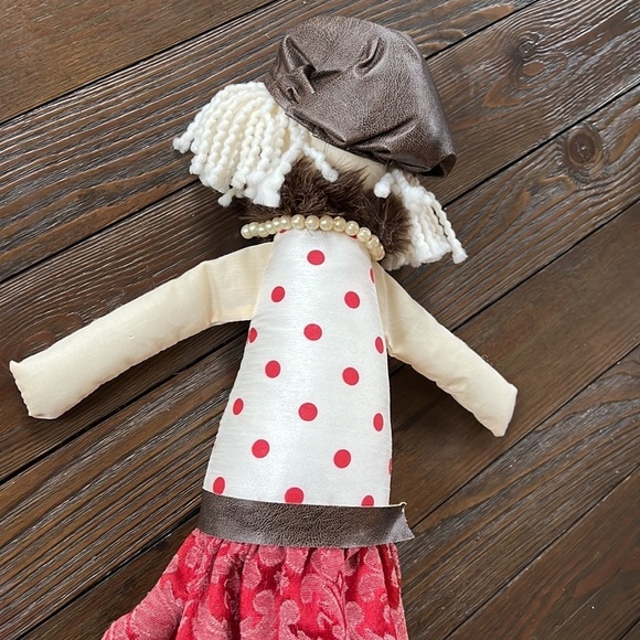 Cute whimsical cloth standing doll - Picture 7 of 9